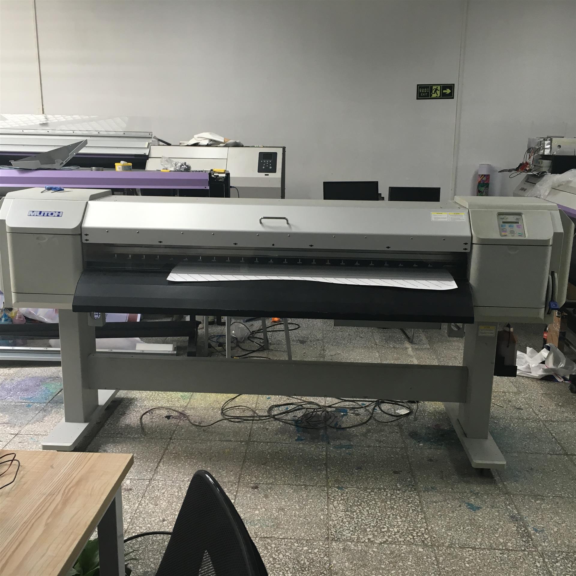 寫真機、噴繪機與噴墨打印機 精準區分與專業應用指南